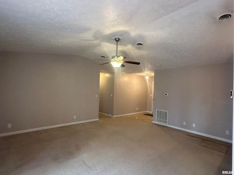 Tiny photo for 2020 E Creekwood Drive, Carbondale, IL 62901 (MLS # EB460053)