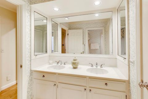 Tiny photo for 1135 Buttonwood Lane, Northbrook, IL 60062 (MLS # 12642442)