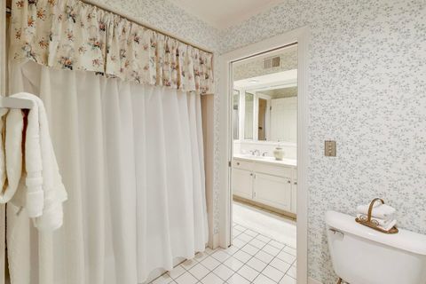 Tiny photo for 1135 Buttonwood Lane, Northbrook, IL 60062 (MLS # 12642442)