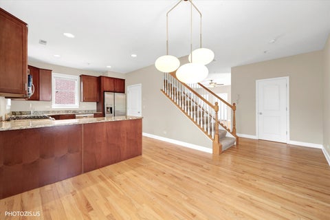 Tiny photo for 170 N Marion Street #14, Oak Park, IL 60302 (MLS # 12763165)