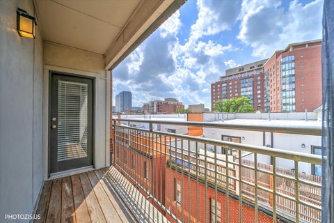 Tiny photo for 170 N Marion Street #14, Oak Park, IL 60302 (MLS # 12763165)