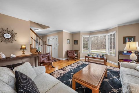 Tiny photo for 5N490 Hidden Springs Drive, St. Charles, IL 60175 (MLS # 12621417)