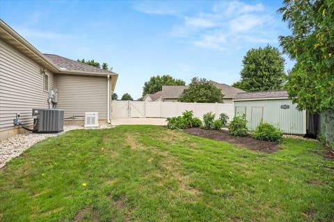 Tiny photo for 635 Magnolia Lane, Ottawa, IL 61350 (MLS # 12728693)