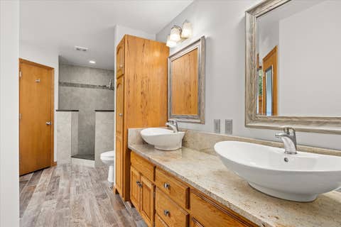 Tiny photo for 635 Magnolia Lane, Ottawa, IL 61350 (MLS # 12728693)