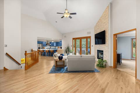 Tiny photo for 635 Magnolia Lane, Ottawa, IL 61350 (MLS # 12728693)