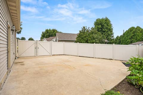 Tiny photo for 635 Magnolia Lane, Ottawa, IL 61350 (MLS # 12728693)