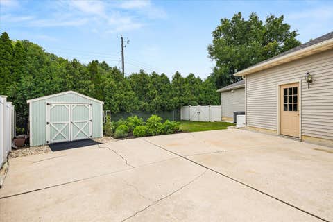 Tiny photo for 635 Magnolia Lane, Ottawa, IL 61350 (MLS # 12728693)