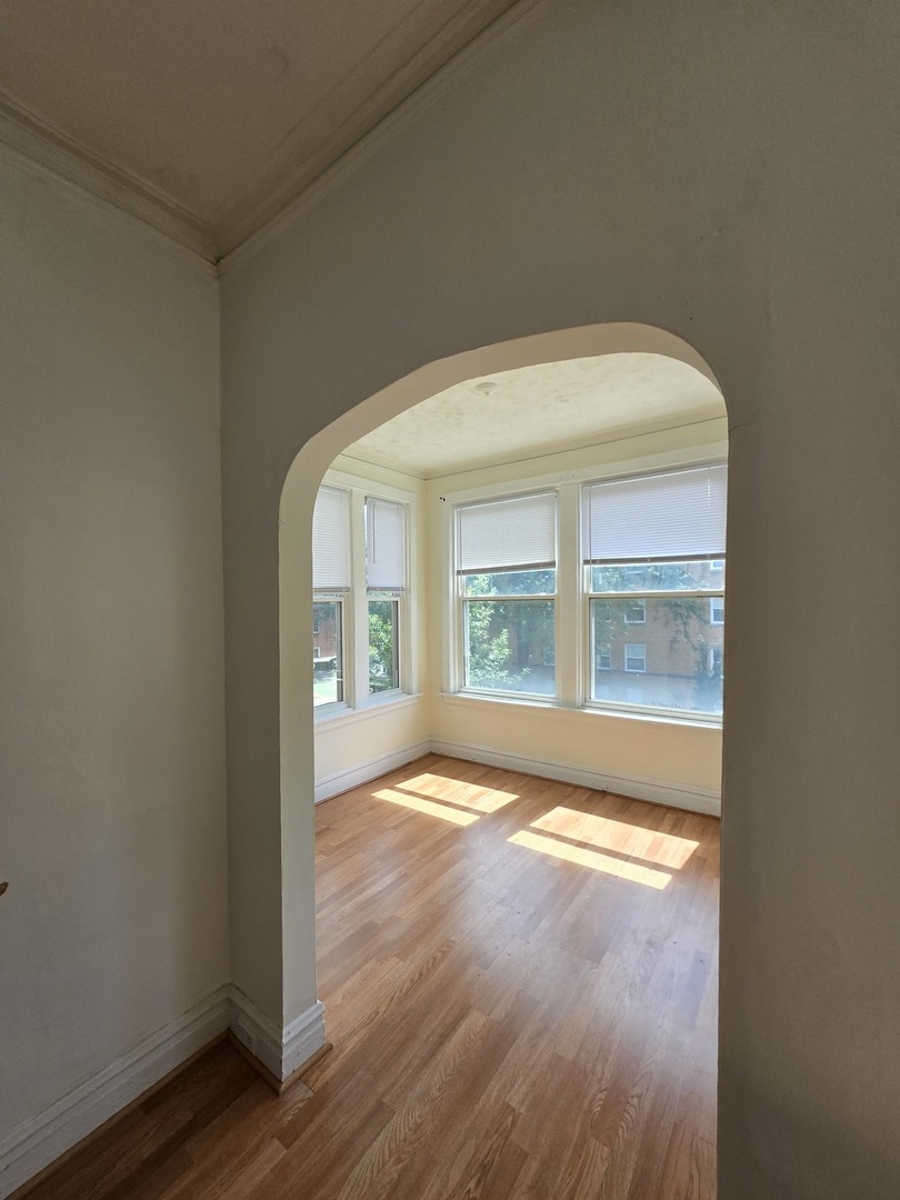 2606 W Argyle Street 2