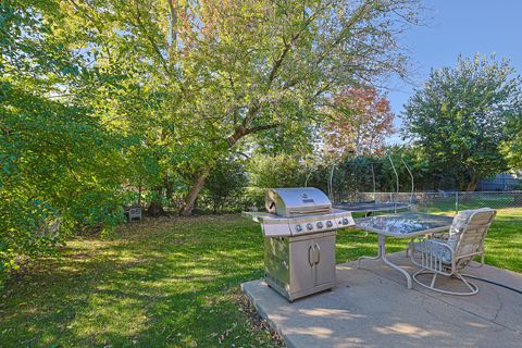 Tiny photo for 1205 E Camp McDonald Road, Prospect Heights, IL 60070 (MLS # 12503889)
