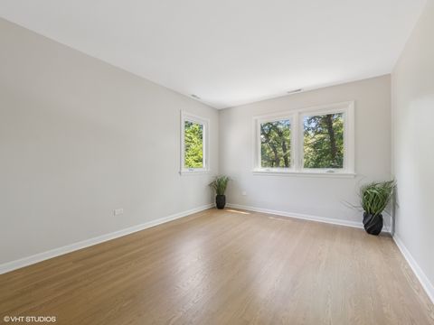 Tiny photo for 600 Eton Drive, North Barrington, IL 60010 (MLS # 12426645)