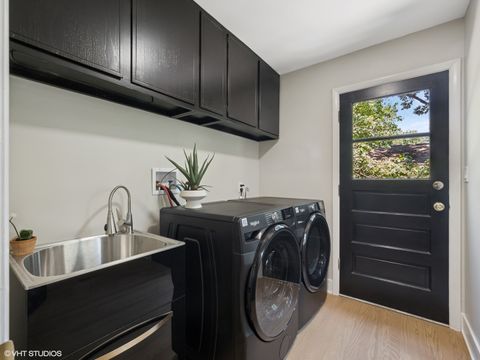 Tiny photo for 600 Eton Drive, North Barrington, IL 60010 (MLS # 12426645)