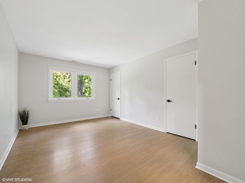 Tiny photo for 600 Eton Drive, North Barrington, IL 60010 (MLS # 12426645)