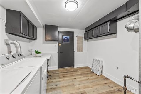 Tiny photo for 1942 Trail Ridge Street, Arlington Heights, IL 60004 (MLS # 12526673)