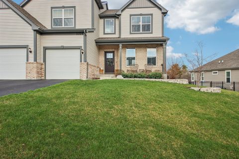 Tiny photo for 1014 Persimmon Court, Crystal Lake, IL 60012 (MLS # 12607286)