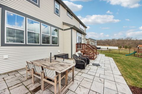 Tiny photo for 1014 Persimmon Court, Crystal Lake, IL 60012 (MLS # 12607286)