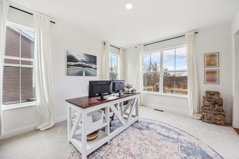 Tiny photo for 1014 Persimmon Court, Crystal Lake, IL 60012 (MLS # 12607286)