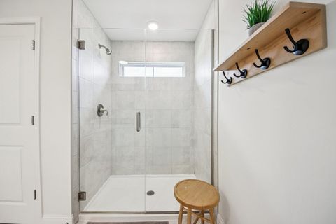 Tiny photo for 1014 Persimmon Court, Crystal Lake, IL 60012 (MLS # 12607286)