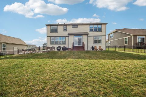 Tiny photo for 1014 Persimmon Court, Crystal Lake, IL 60012 (MLS # 12607286)