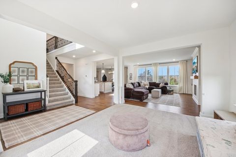 Tiny photo for 1014 Persimmon Court, Crystal Lake, IL 60012 (MLS # 12607286)