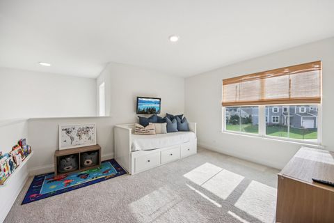 Tiny photo for 1014 Persimmon Court, Crystal Lake, IL 60012 (MLS # 12607286)