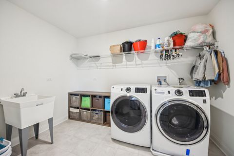 Tiny photo for 1014 Persimmon Court, Crystal Lake, IL 60012 (MLS # 12607286)