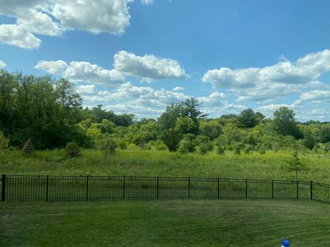 Tiny photo for 1014 Persimmon Court, Crystal Lake, IL 60012 (MLS # 12607286)