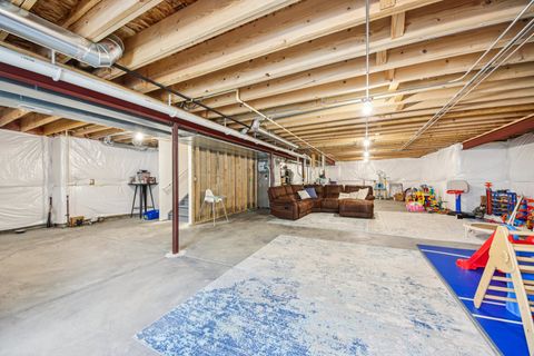 Tiny photo for 1014 Persimmon Court, Crystal Lake, IL 60012 (MLS # 12607286)