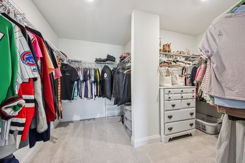 Tiny photo for 1014 Persimmon Court, Crystal Lake, IL 60012 (MLS # 12607286)