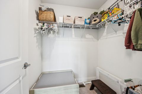 Tiny photo for 1014 Persimmon Court, Crystal Lake, IL 60012 (MLS # 12607286)