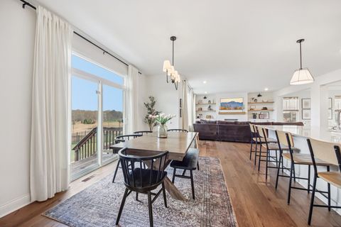 Tiny photo for 1014 Persimmon Court, Crystal Lake, IL 60012 (MLS # 12607286)