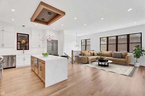 Tiny photo for 3903 N Drake Avenue, Chicago, IL 60618 (MLS # 12477172)