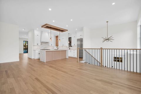 Tiny photo for 3903 N Drake Avenue, Chicago, IL 60618 (MLS # 12477172)