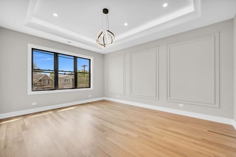 Tiny photo for 3903 N Drake Avenue, Chicago, IL 60618 (MLS # 12477172)