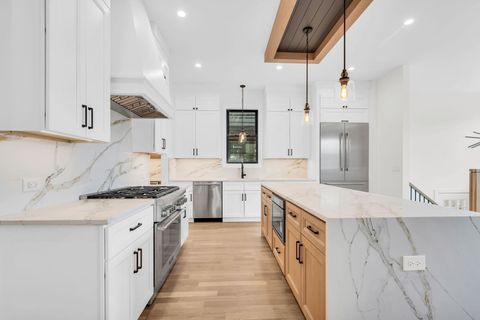 Tiny photo for 3903 N Drake Avenue, Chicago, IL 60618 (MLS # 12477172)