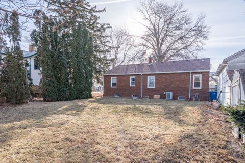 Tiny photo for 204 W Locust Street, Cambridge, IL 61238 (MLS # 12552666)