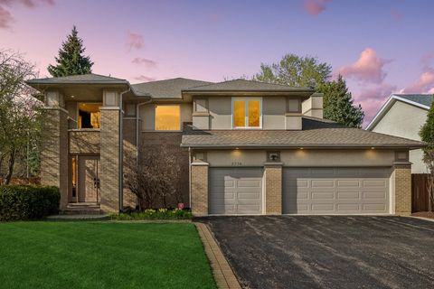Tiny photo for 2774 Walters Avenue, Northbrook, IL 60062 (MLS # 12613510)