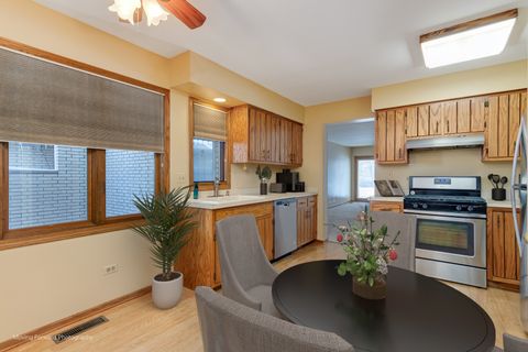 Tiny photo for 7709 W 158th Court, Orland Park, IL 60462 (MLS # 12527149)