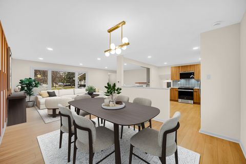 Tiny photo for 821 W Manor Court, Glenwood, IL 60425 (MLS # 12595193)