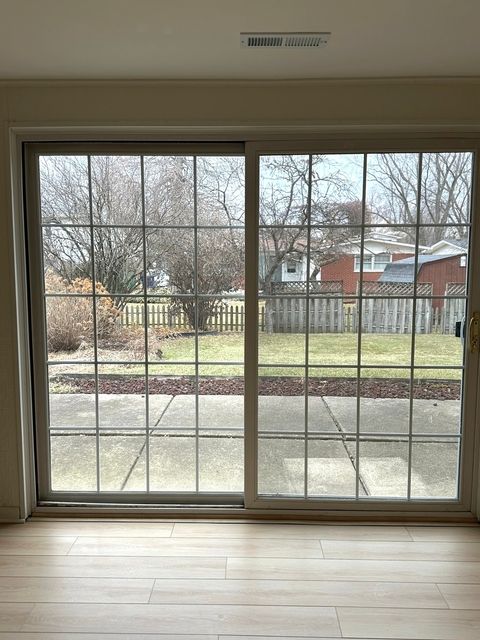 Tiny photo for 821 W Manor Court, Glenwood, IL 60425 (MLS # 12595193)