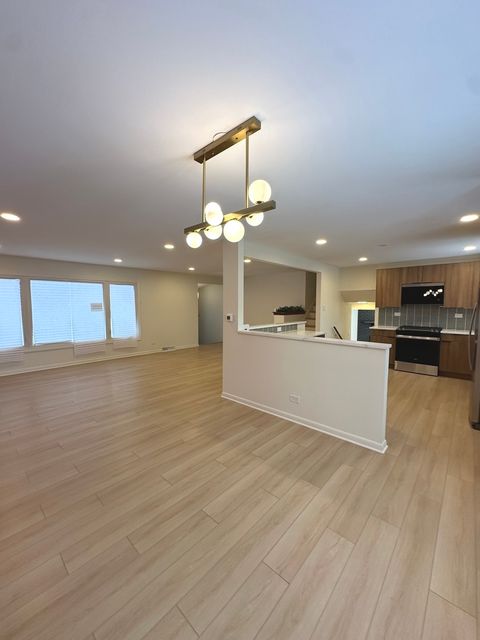 Tiny photo for 821 W Manor Court, Glenwood, IL 60425 (MLS # 12595193)