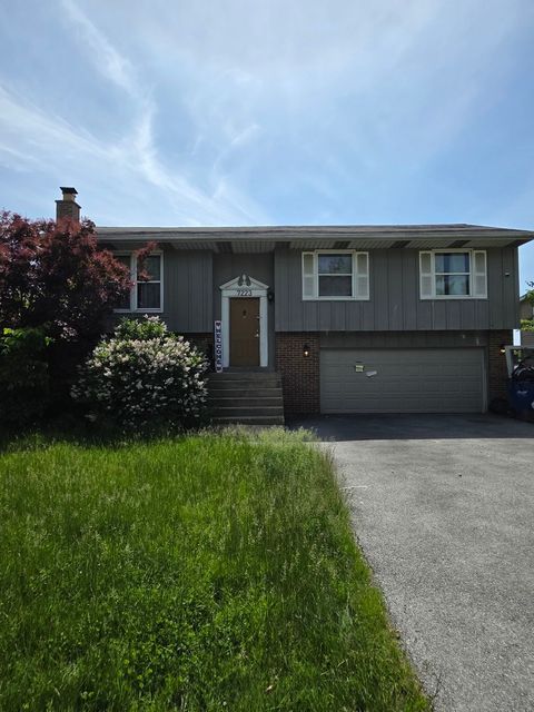Photo of 7223 W Mathews Drive, Frankfort, IL 60423 (MLS # 12393759)