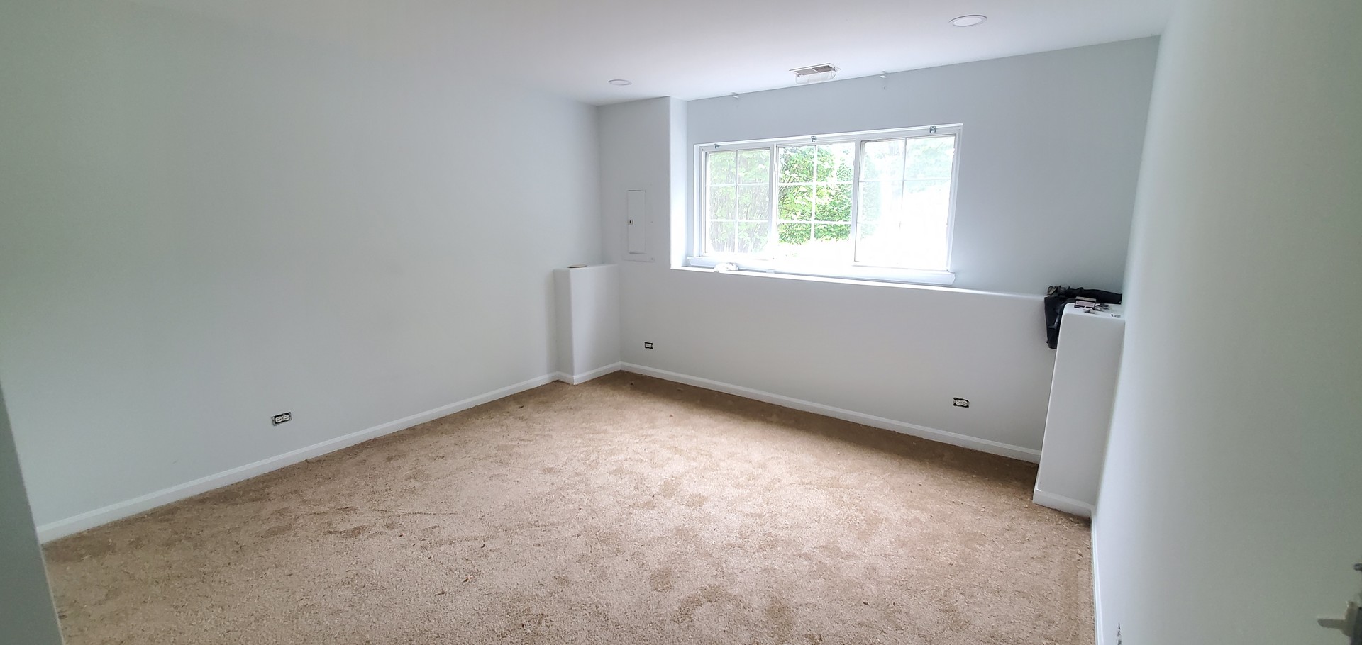 587 S Parkside Drive 587