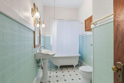 Tiny photo for 2010 Lillie Avenue, Davenport, IA 52804 (MLS # 100000279)