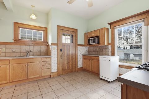 Tiny photo for 2010 Lillie Avenue, Davenport, IA 52804 (MLS # 100000279)