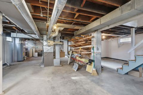 Tiny photo for 2010 Lillie Avenue, Davenport, IA 52804 (MLS # 100000279)