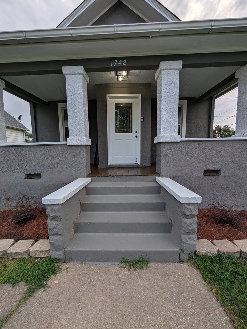 1742 N Howell Street