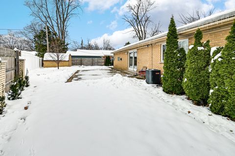 Tiny photo for 3740 153rd Street, Midlothian, IL 60445 (MLS # 12528298)