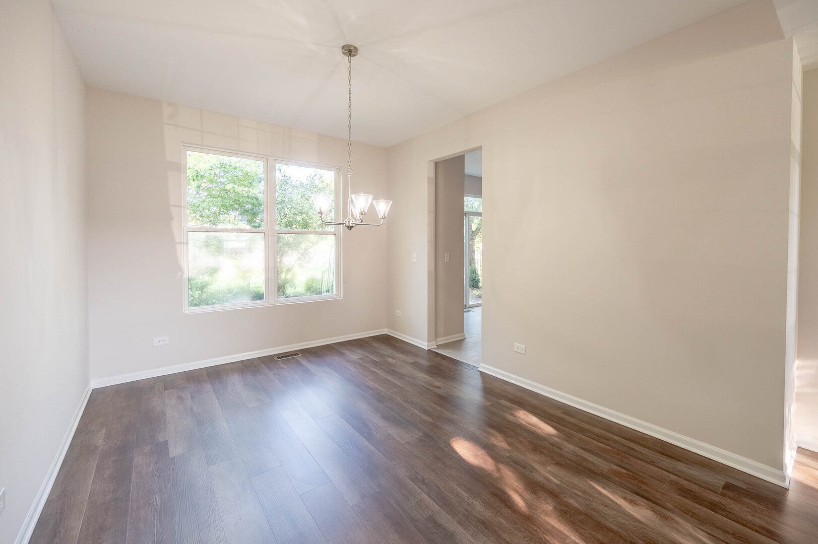 1401 Bridgehampton Drive