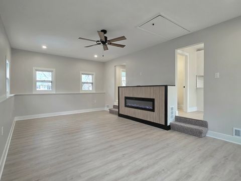 Tiny photo for 836 Regent Street, New Lenox, IL 60451 (MLS # 12627379)