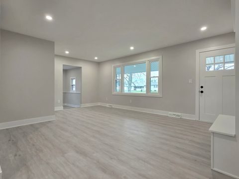 Tiny photo for 836 Regent Street, New Lenox, IL 60451 (MLS # 12627379)